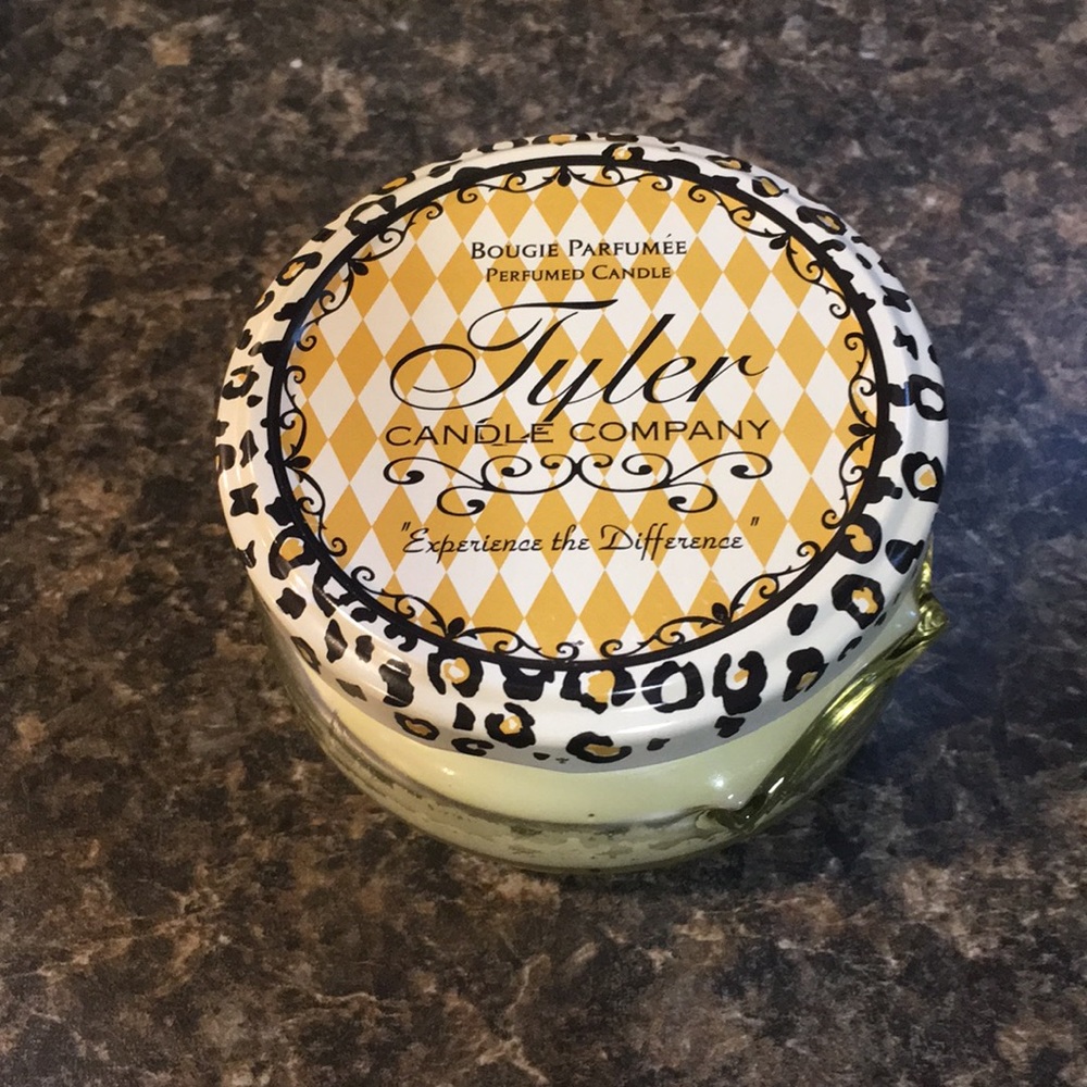 Tyler candle beach blonde